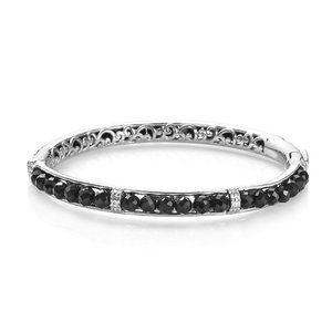 NEW 18.40 car Natural Thai Black Spinel Bangle